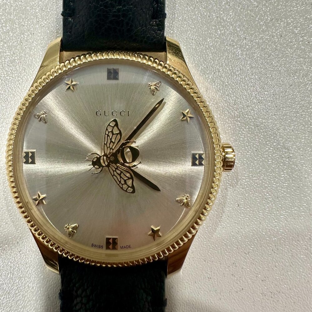 Gucci G-Timeless SWISS Quartz Silver Dial Leather Strap Ladies Watch